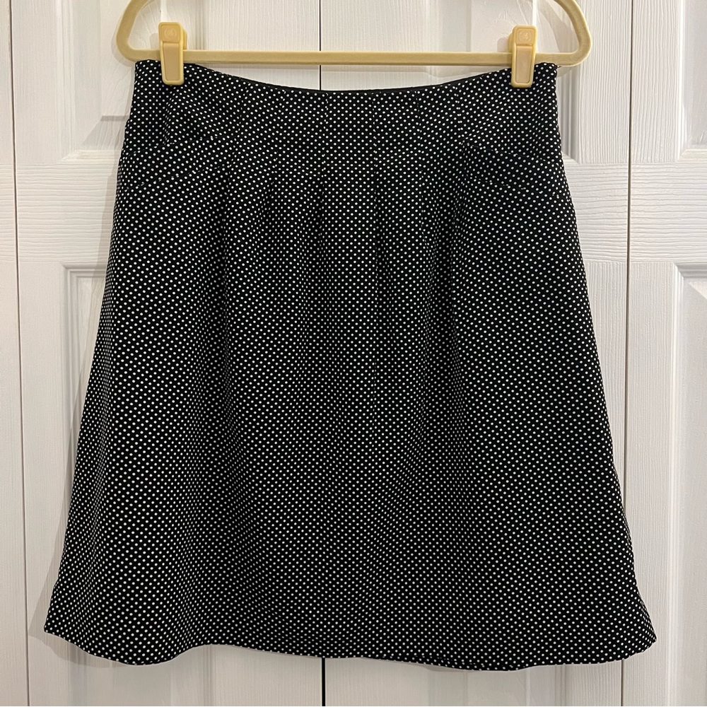 The Limited Outback Red Polka Dot skirt Black and White size M